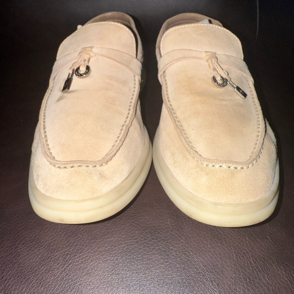 Loro piana summer charms walk